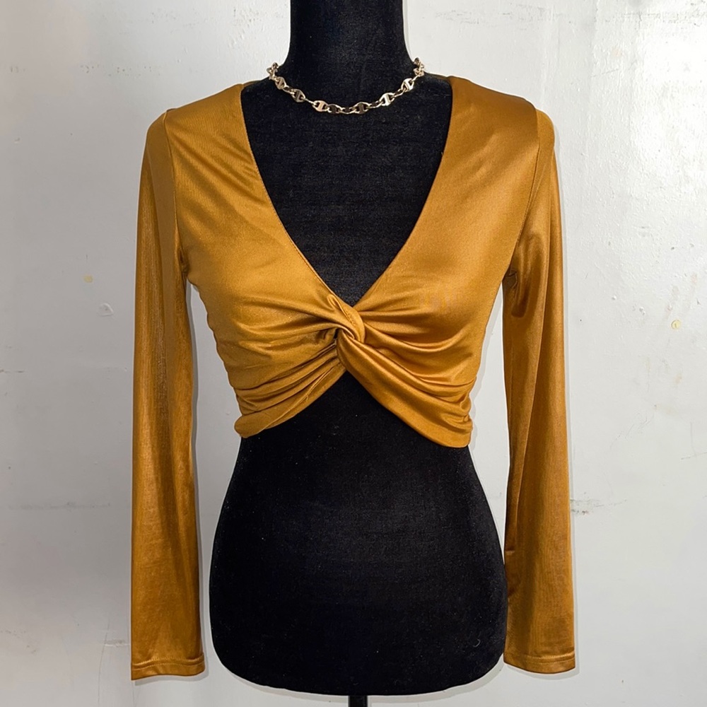 Mustard Colored Crop Top 🍯